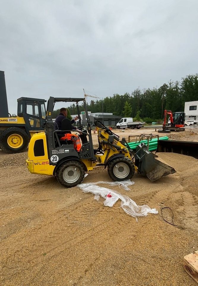Radlader 2,5 t professionell mieten bei Baumaschinenvermietung Doni – 4