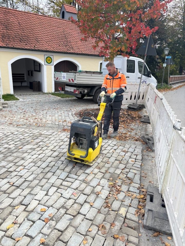 180 kg Rüttelplatte Kraftvoll Zuverlässig mieten in Abensberg – 3