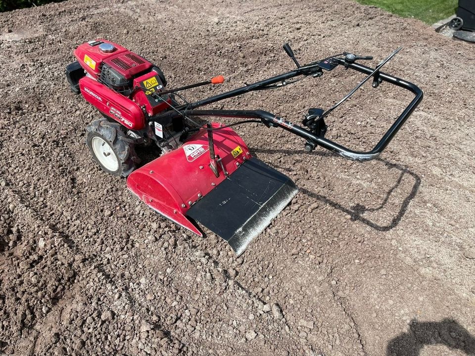 Rasenwalze Gartenwalze 50 kg N mieten bei Bautech – für ebenen Rasen – 2