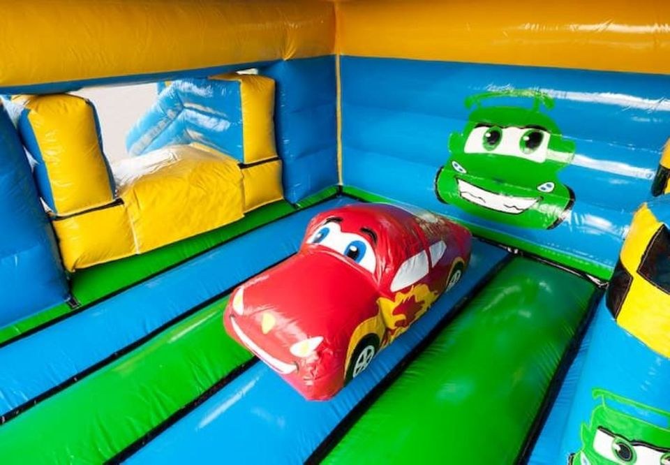 Hüpfburg Multifun Auto mieten bei Bayern Hüpfburgenverleih – 4