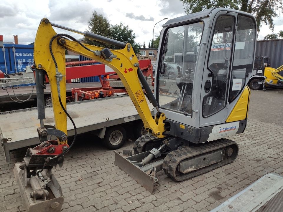 Minibagger mieten in St. Gertrud – für Garten, Einfahrt & Fundament