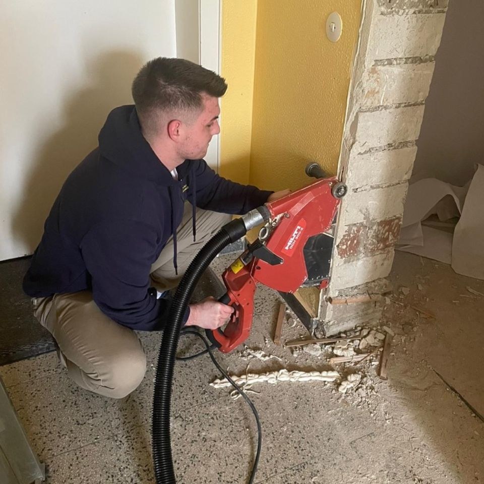 Hilti Schlitzgerät Mauernutfräse Trenngerät mieten bei BGS Jan Tebroke – 2