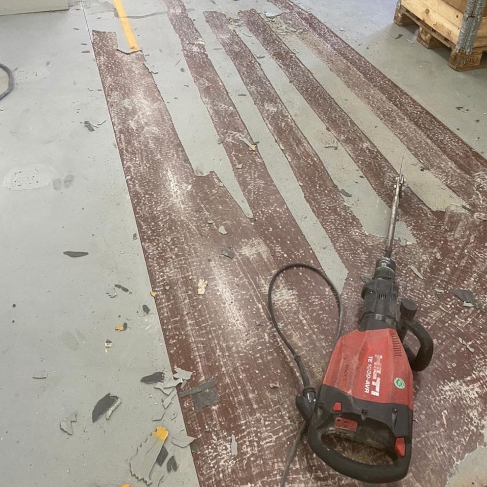 Hilti Abbruchhammer Stemmer mieten bei BGS Jan Tebroke – 3