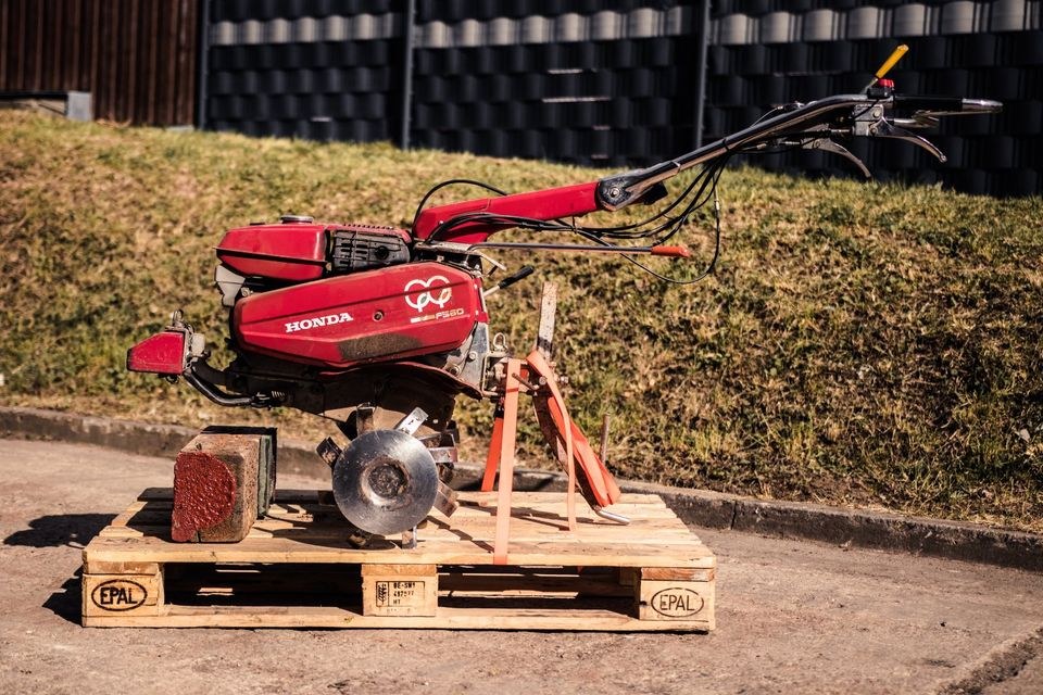 Gartengeräte Gartenfräse Gartenhacke Motorhacke mieten