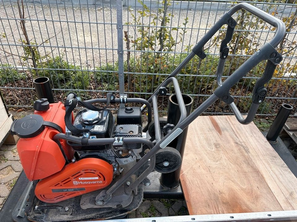 Husqvarna Rüttelplatte LF100 100kg inkl mieten in Wallhausen
