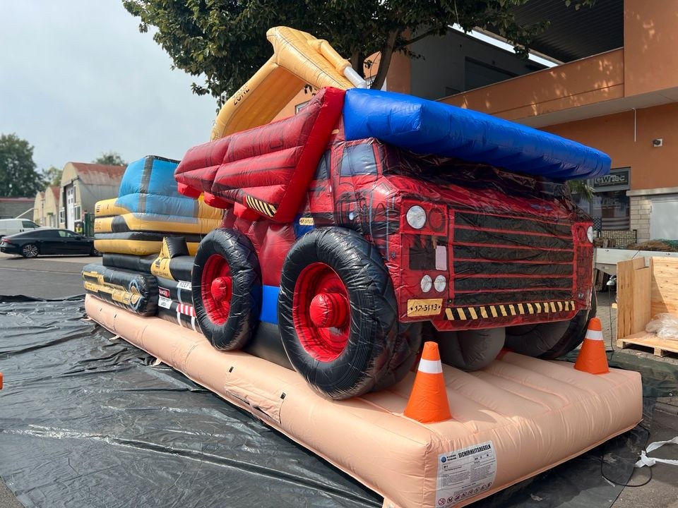 Riesen Hüpfburg Multiplay Bagger mieten in Kerpen – 2