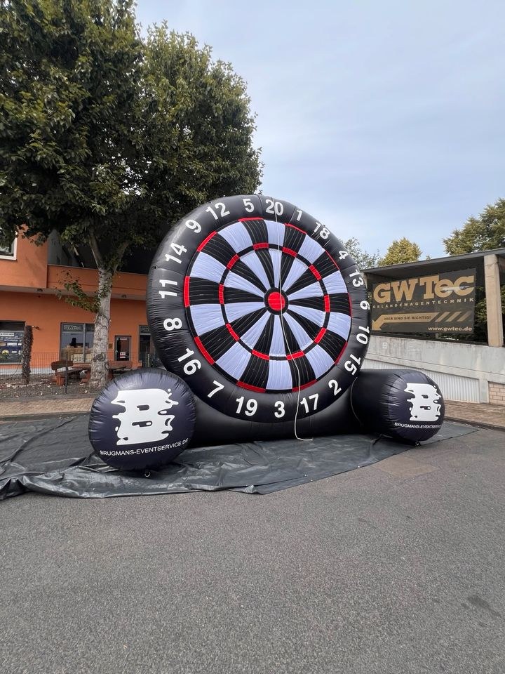 7 m Fußball Dart Highlight jedes mieten in Kerpen – 3