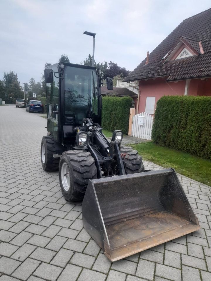 Kubota Radlader RT160 2 Bagger mieten bei B&S Verleih – 4