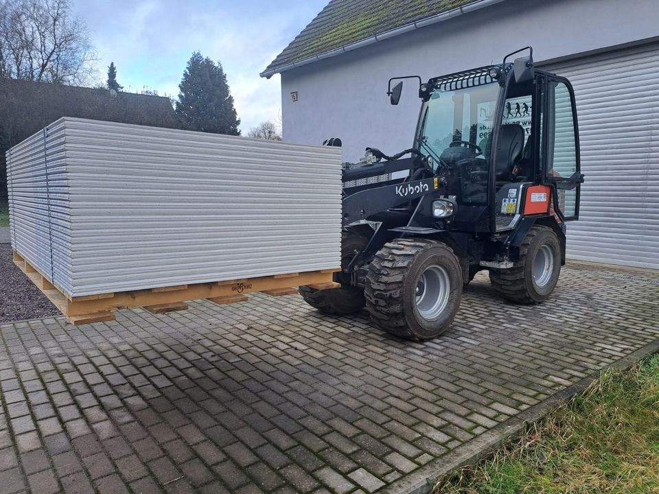 Kubota Radlader RT260 2 Gabelstapler mieten bei B&S Verleih – 2