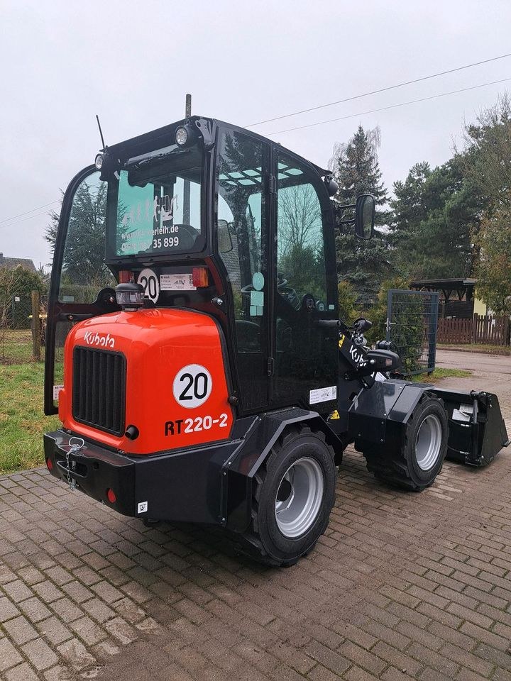 Kubota Radlader RT220 2 Gabelstapler mieten bei B&S Verleih – 3