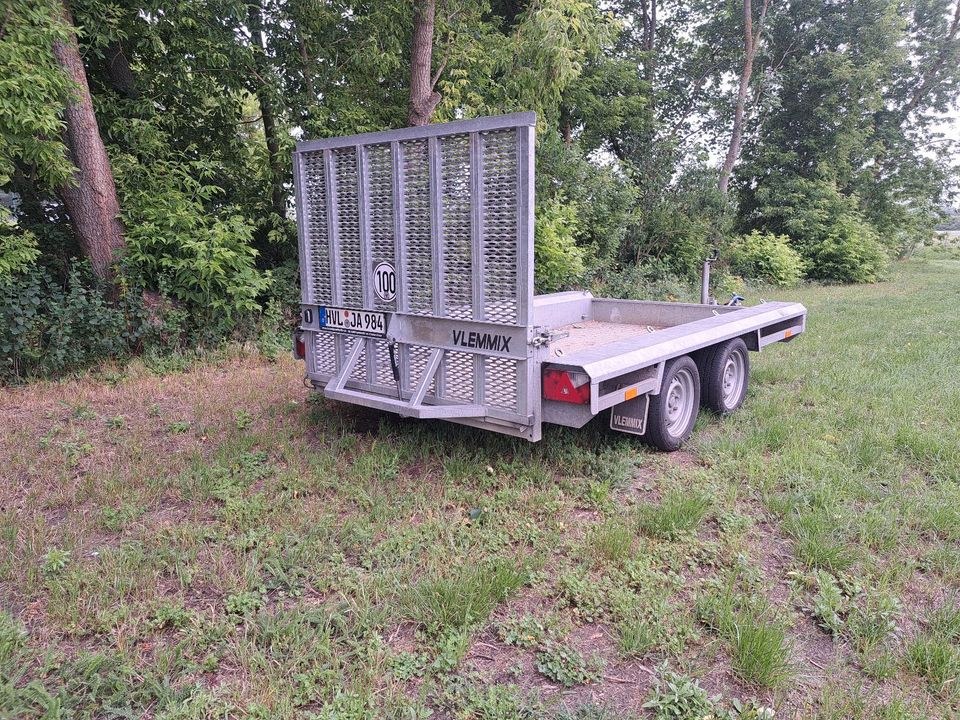 Anhänger Baumaschinentransporter Minibagger mieten bei B&S Verleih