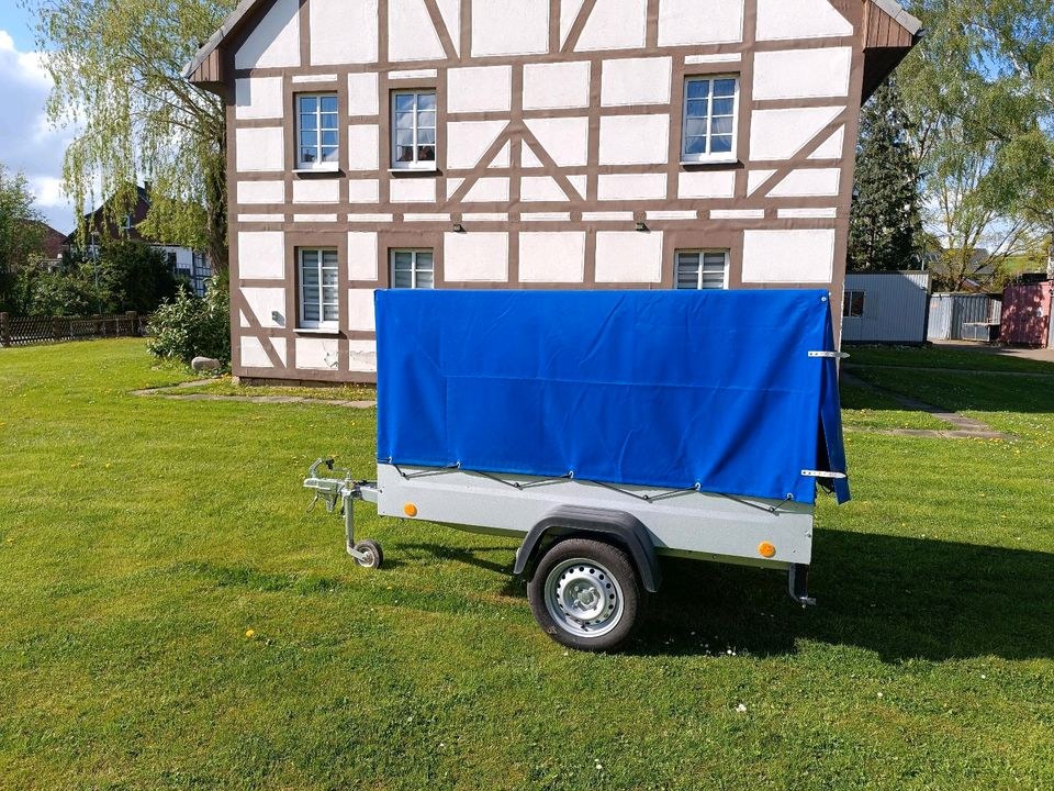 750kg Anhänger kippbar mieten in Bad Gandersheim – für Erde & Schutt