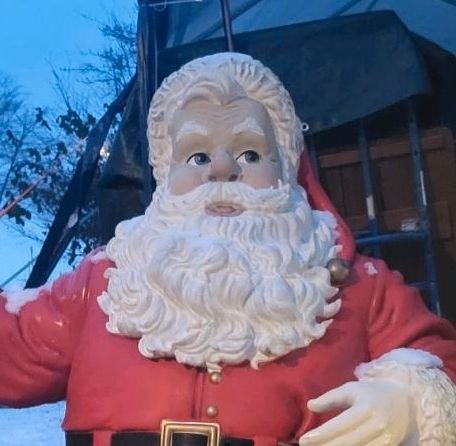 XXL Weihnachtsmann mieten in Hiddenhausen – Highlights für Kinder