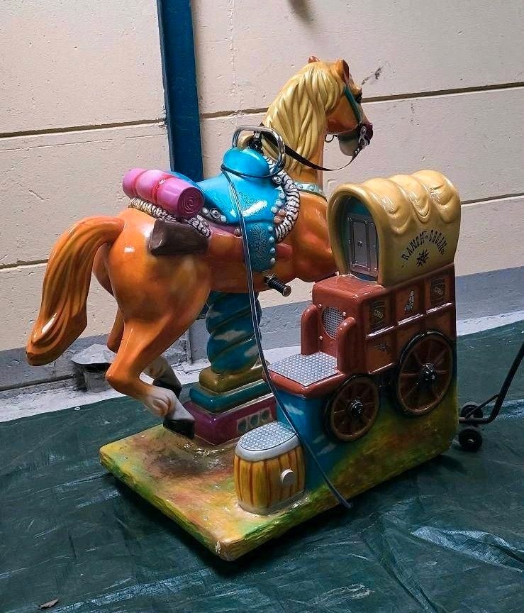 kleine Kiddy Rides Pferde Schaukelpferde mieten in Hiddenhausen – 3