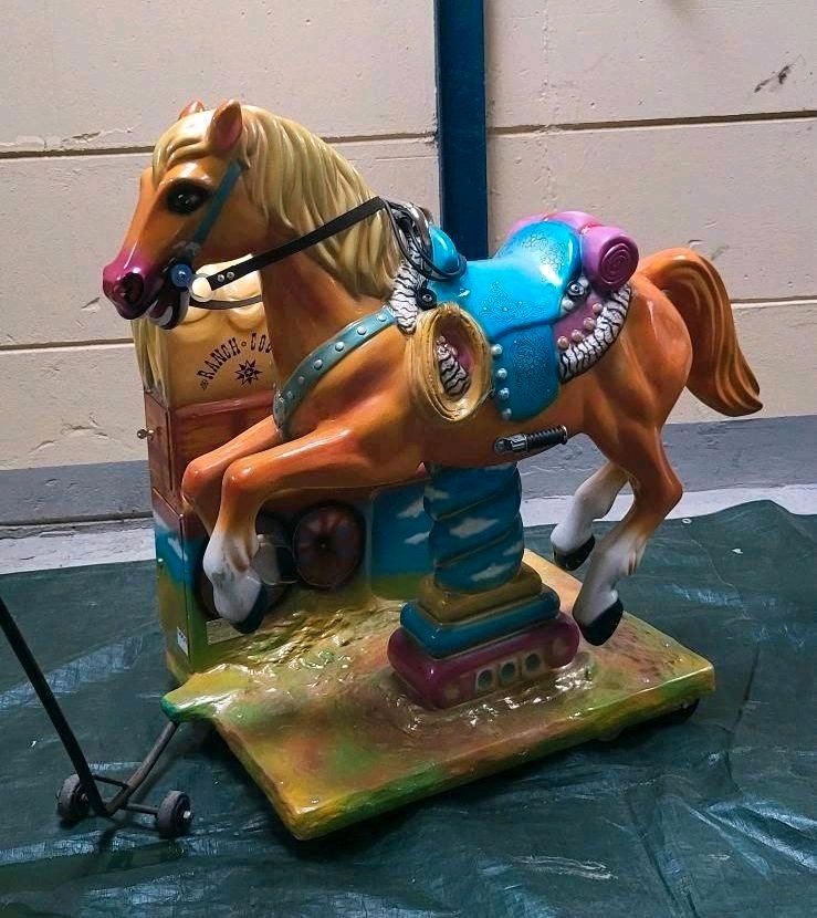 kleine Kiddy Rides Pferde Schaukelpferde mieten in Hiddenhausen – 2