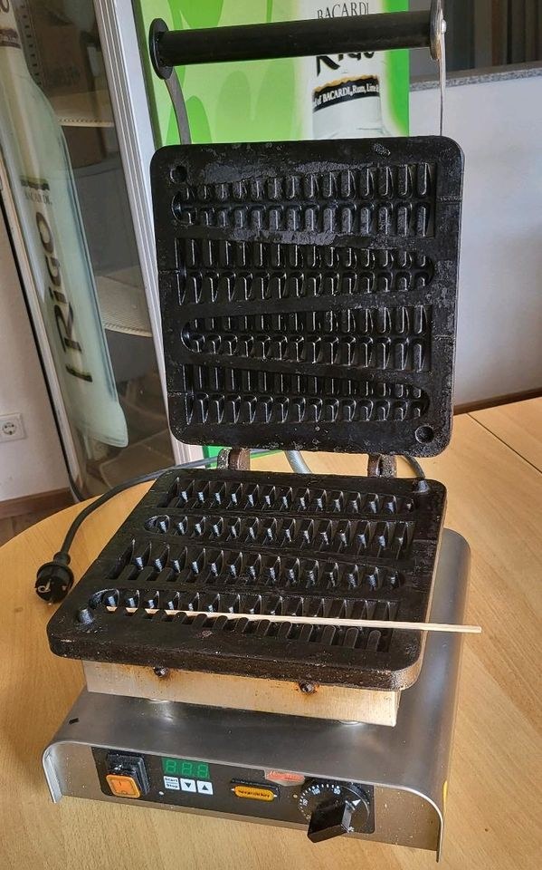 Waffeleisen Waffel Lolly Stiel Eventwaffel mieten in Hiddenhausen – 4