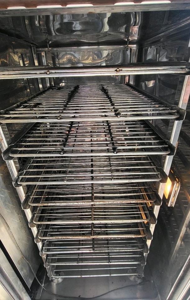 Rational Kombidämpfer 10 GN 32A Stecker mieten in Hiddenhausen – 3