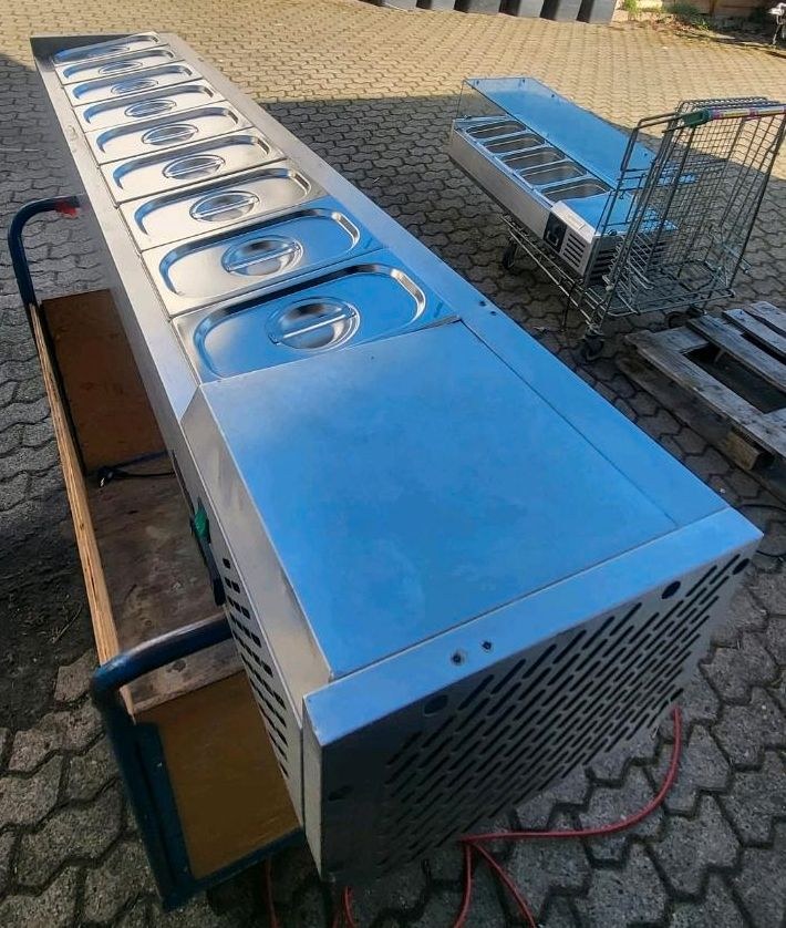 2kleine Saladetten Belegstation Kühlvitrine mieten in Hiddenhausen – 4