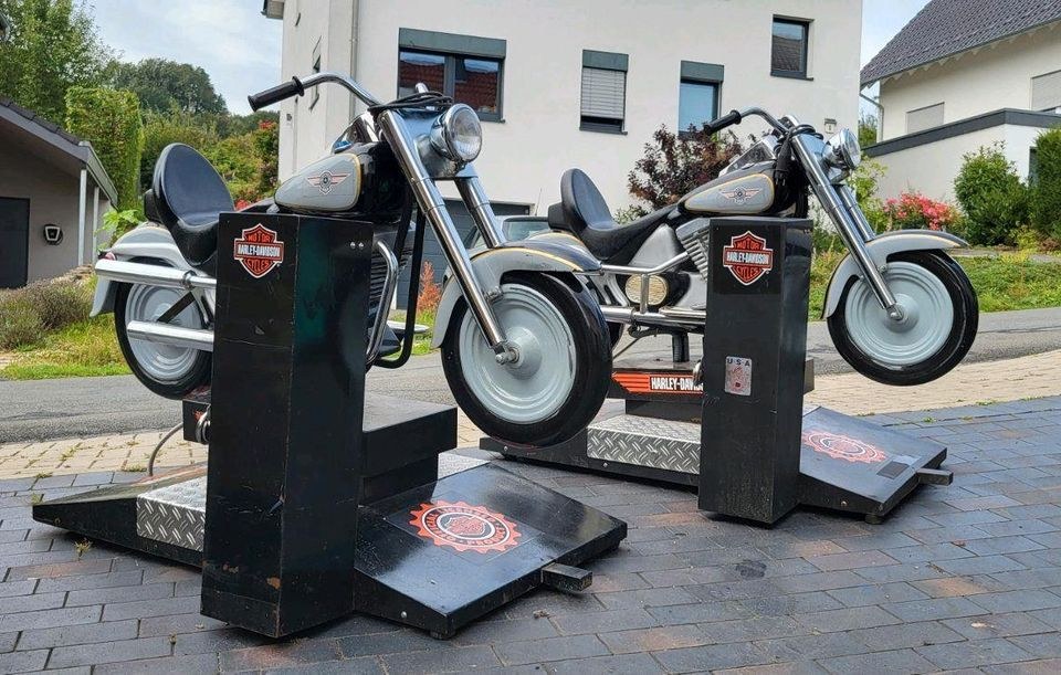 2 x Harley Davidson Fat Boy Kiddy Ride mieten in Hiddenhausen