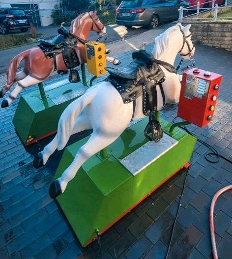 2 x Schaukelpferde Kiddy Rides mieten in Hiddenhausen – Spiel & Spaß