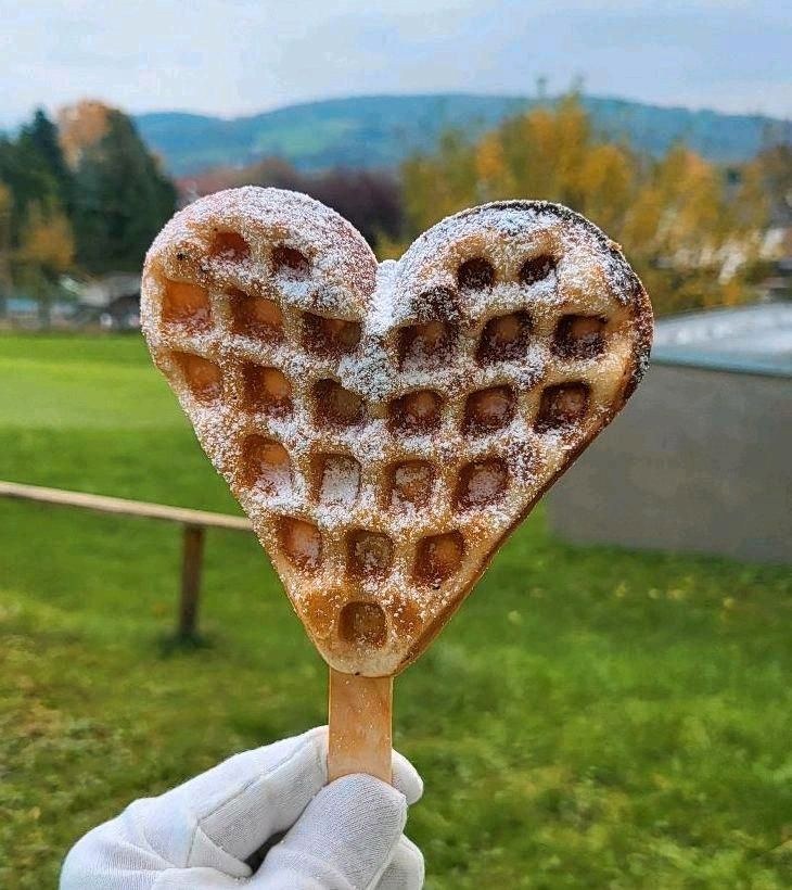 Waffeleisen Herzen Herz Stiel Waffeln mieten in Hiddenhausen