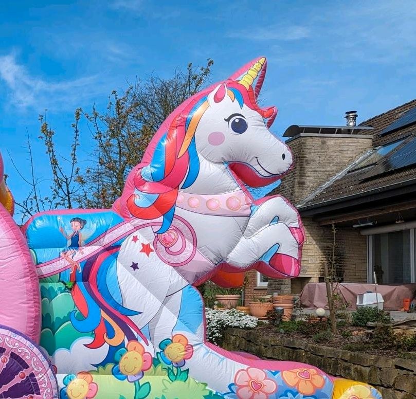 Hüpfburg Märchenkutsche Einhorn mieten in Hiddenhausen