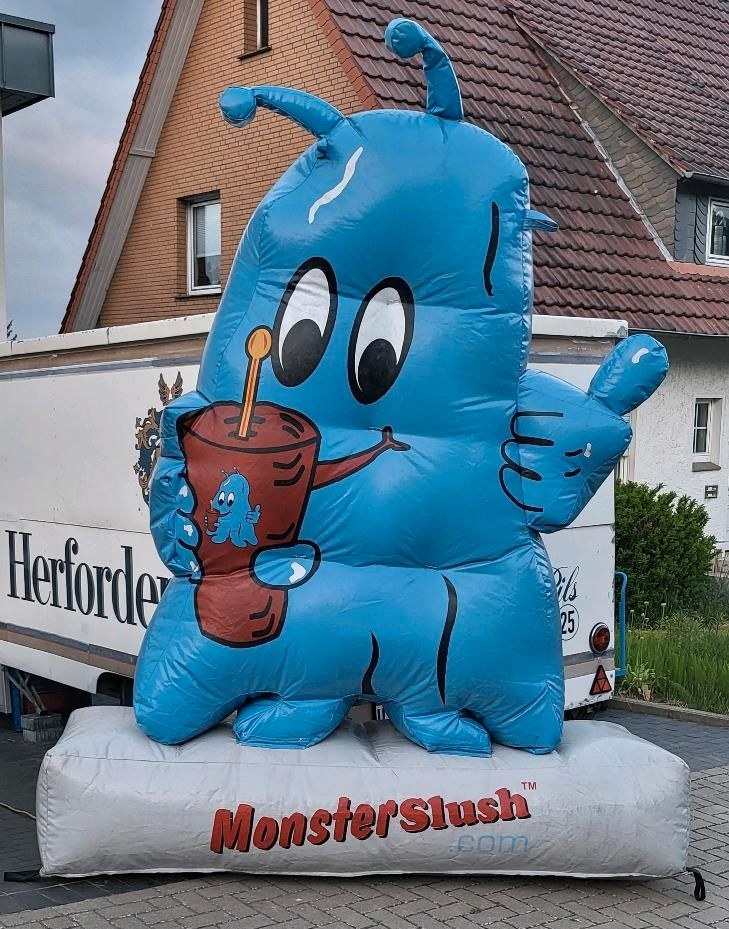 Monsterslush Werbefigur Hüpfburg mieten in Hiddenhausen