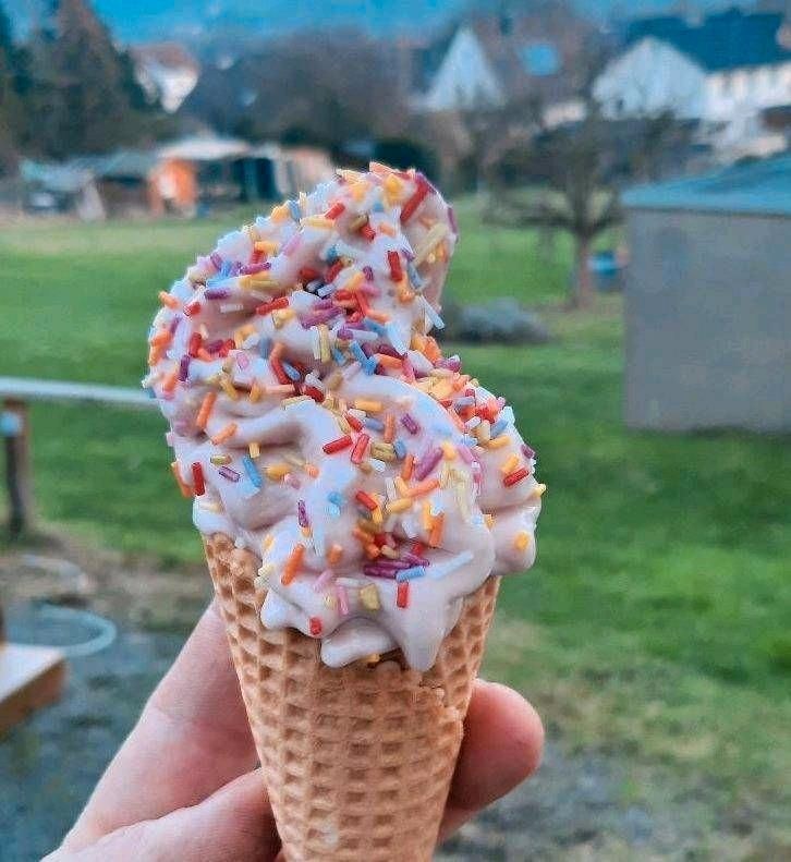 XXL Softeismaschine Eismaschine Softeis mieten in Hiddenhausen