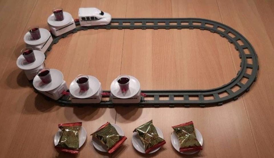 Schnapsbahn Sushibahn Candy Train mieten in Hiddenhausen – 3