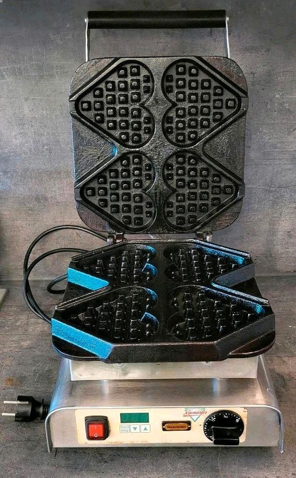 Waffeleisen Herzen Herz Stiel Waffeln mieten in Hiddenhausen – 2