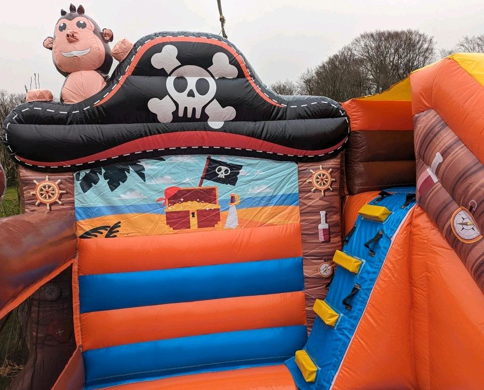 Hüpfburg Piraten Piratenlandschaft Rutsche mieten in Hiddenhausen – 2