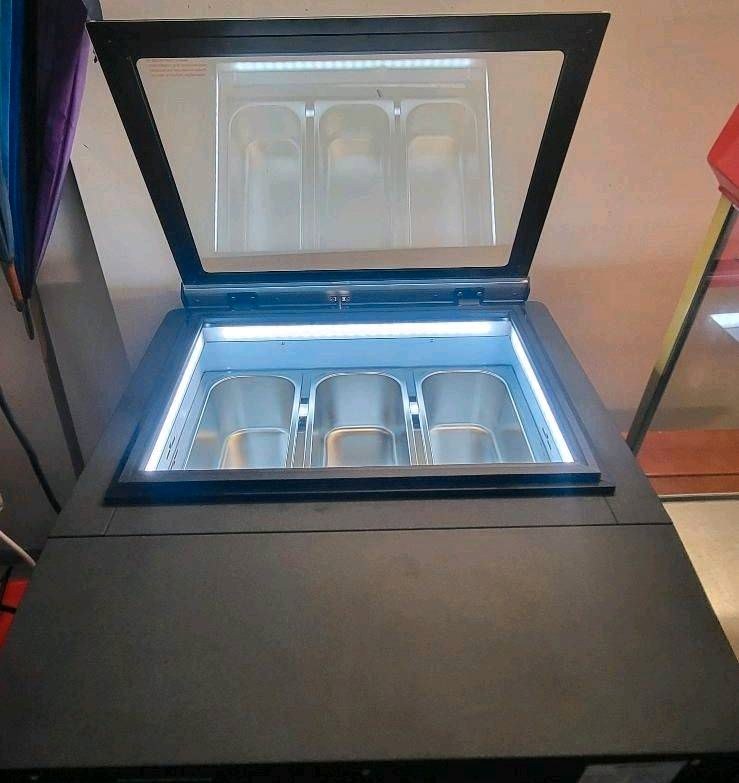 mobile Eistheke Eisvitrine mieten in Hiddenhausen – 4