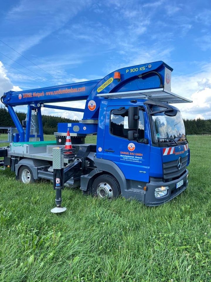 LKW Arbeitsbühnen Anhängerarbeitsbühnen 30 Meter mieten in Bad Wurzach