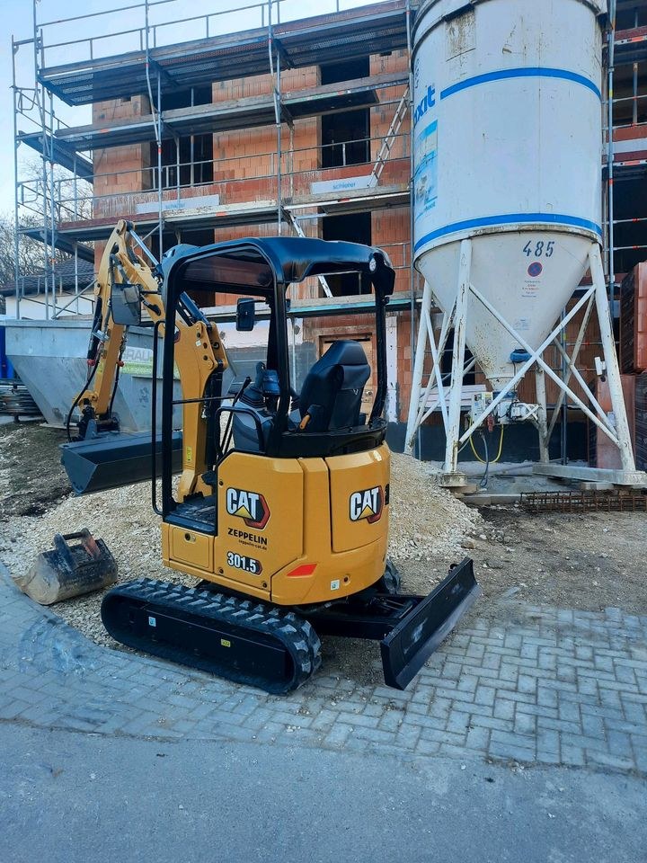 89 Minibagger CAT Suche mieten bei Harald Brückl dermietbagger