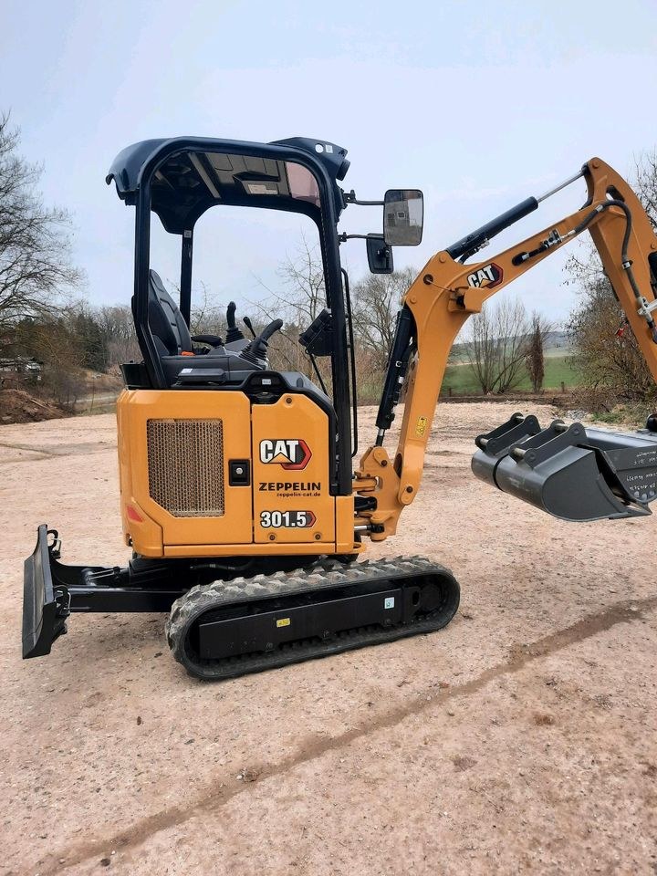 89 Minibagger CAT Suche mieten bei Harald Brückl dermietbagger – 4