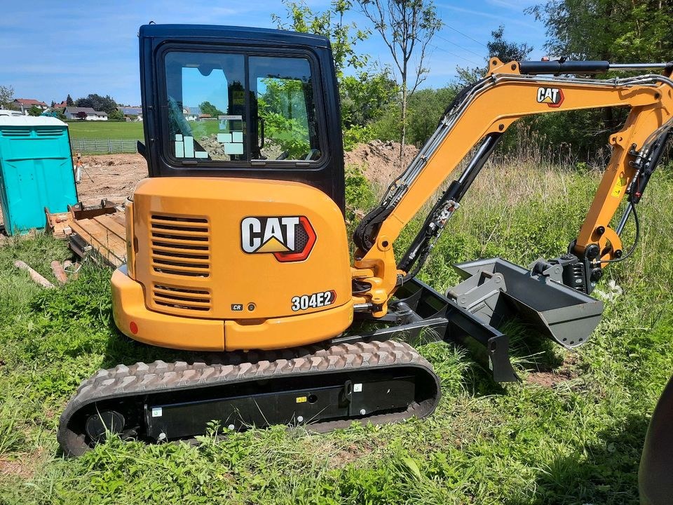 CAT 304 t Klasse MINIBAGGER Bau mieten bei Harald Brückl dermietbagger