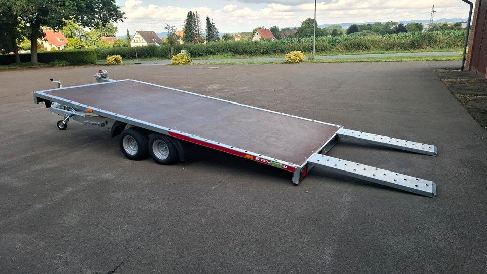 Autotransporter Plattformanhänger 3000 kg mieten bei Diel Vermietung