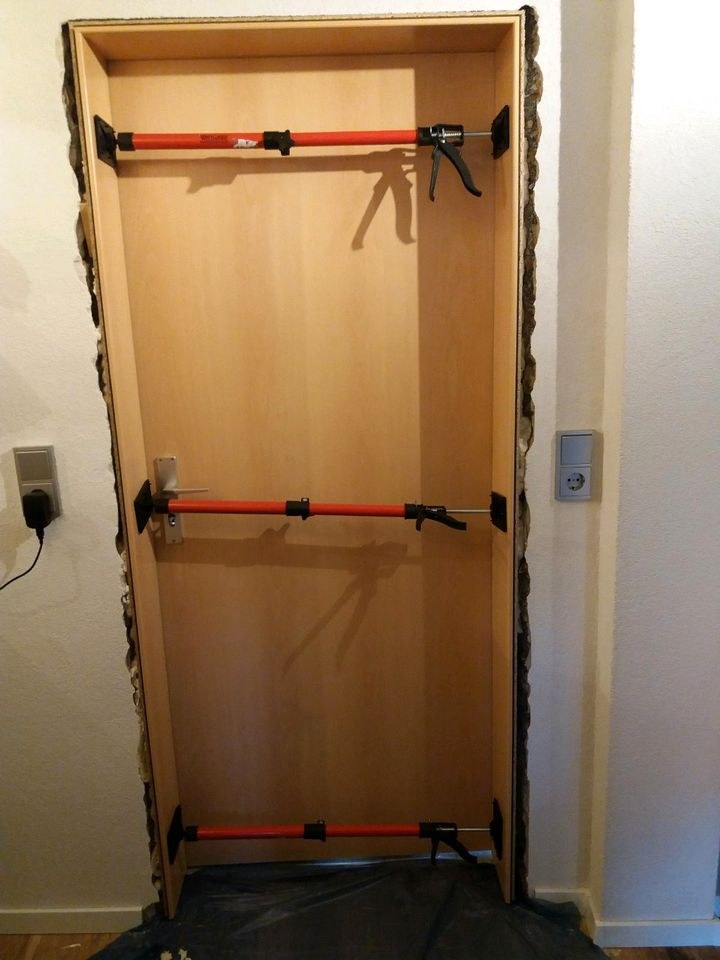 Türfutterspanner mieten in Spangenberg – Profi-Werkzeug auf Zeit