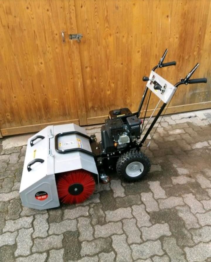 Kehrmaschine mieten in Spangenberg – für gründliche Reinigung – 2