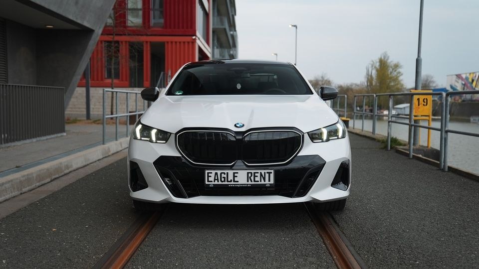 BMW 5er 540d M Sportpaket Mietwagen Luxus mieten bei EAGLE RENT – 2