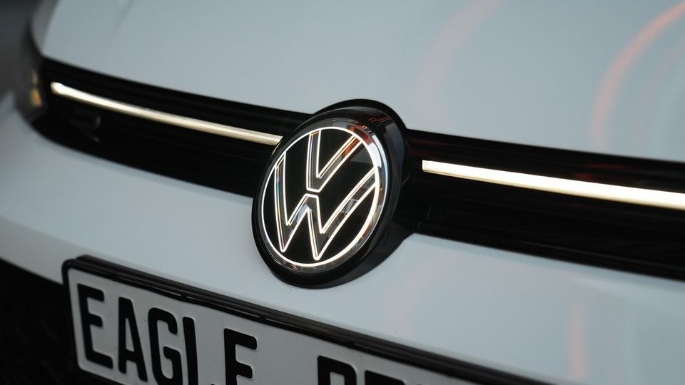 VW Golf R Line mieten bei EAGLE RENT – fair mieten – 4
