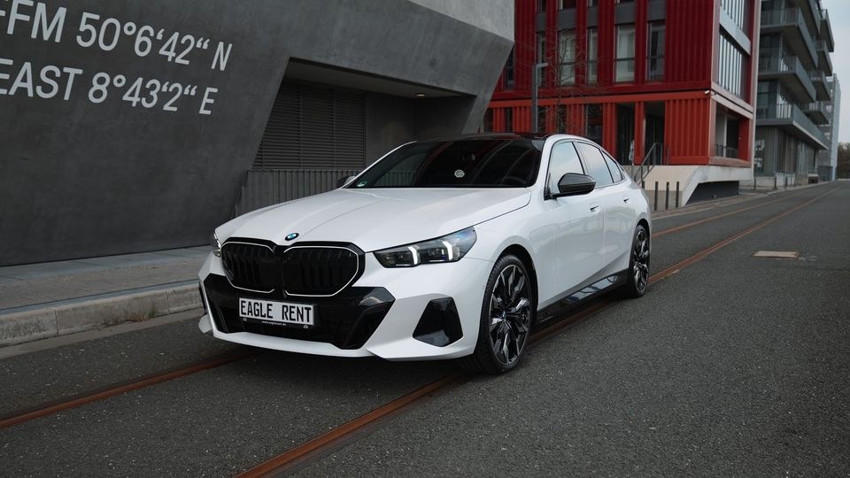BMW 5er 540d M Sportpaket Mietwagen Luxus mieten bei EAGLE RENT