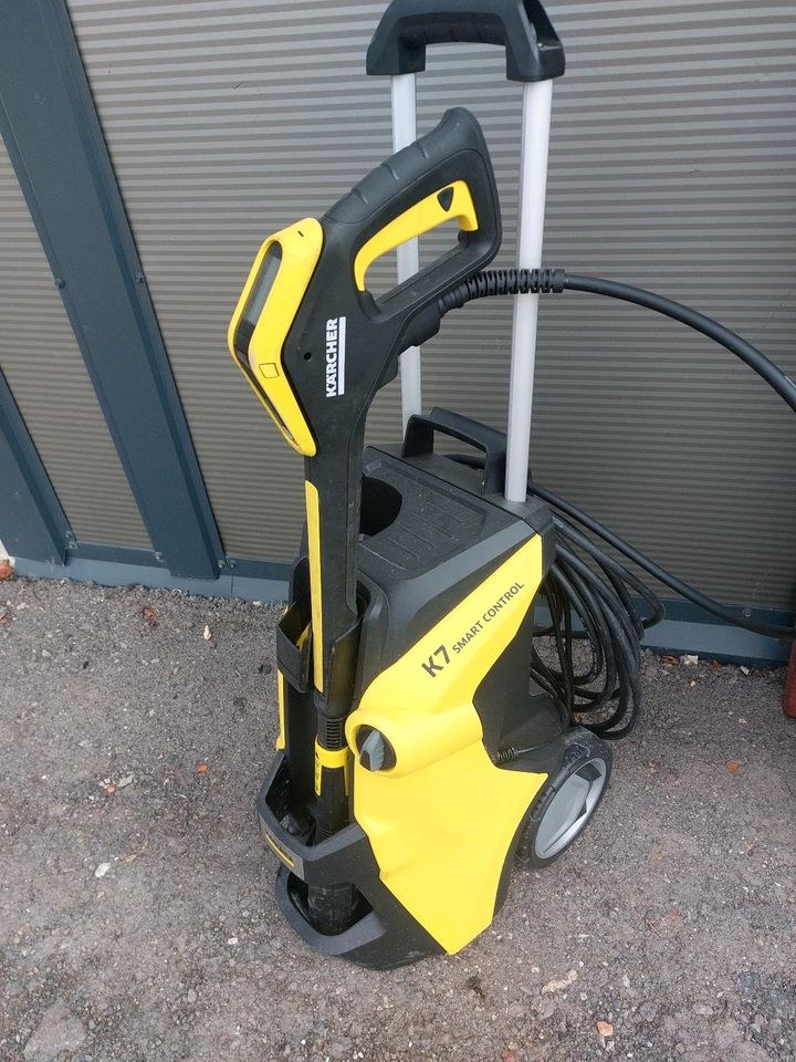 Kärcher K7 Dreckfräse Hochdruckreiniger mieten bei Zerspanungstechnik