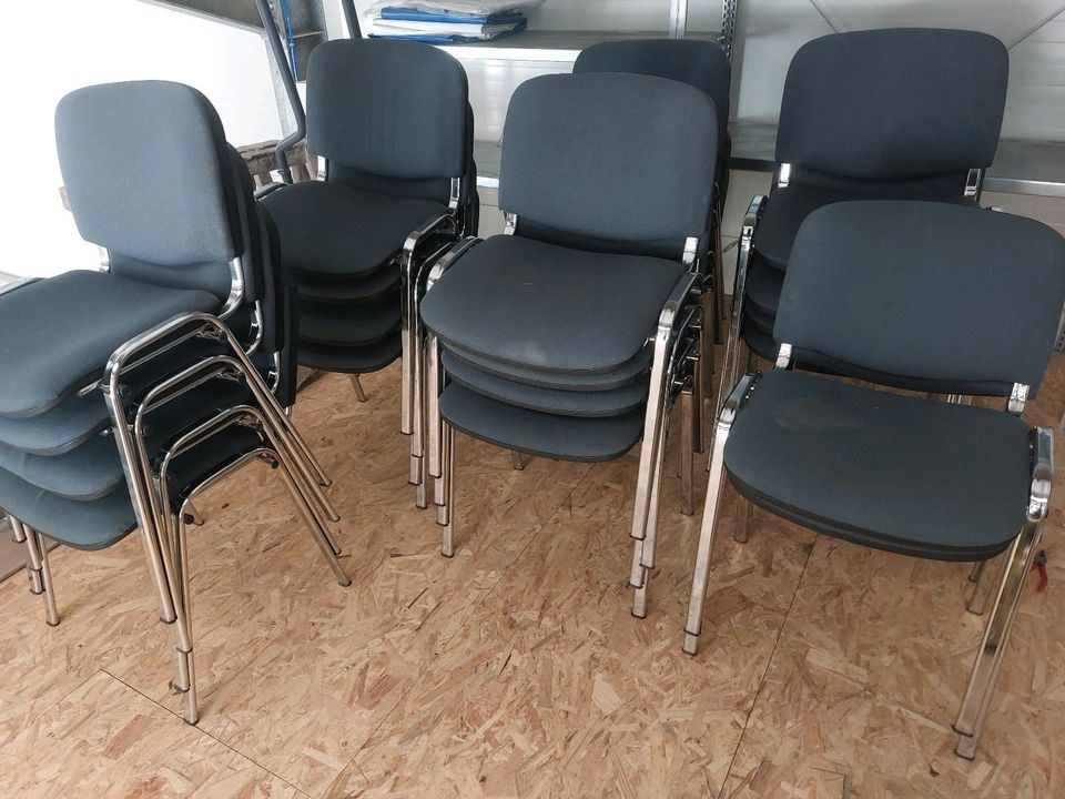 50 Stühle mieten bei Zerspanungstechnik – Sitzplätze für alle