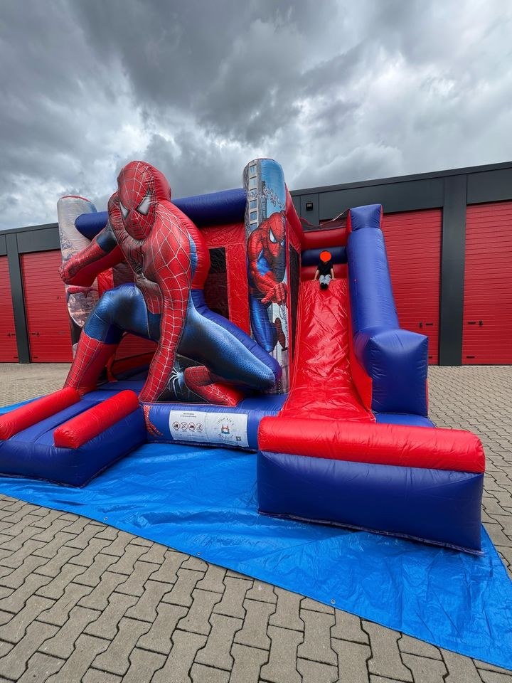 Hüpfburg Spinnenmann Kindergeburtstag mieten bei Einfach – 3
