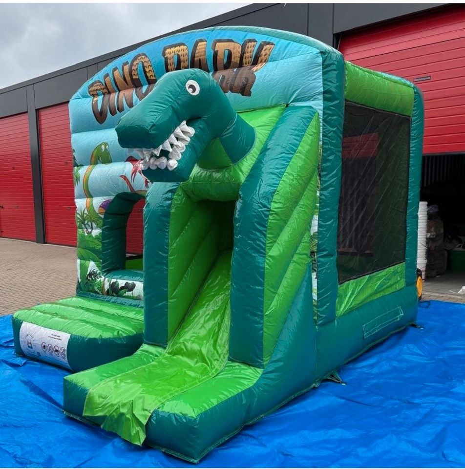 Hüpfburg Dinopark Kindergeburstag mieten bei Einfach