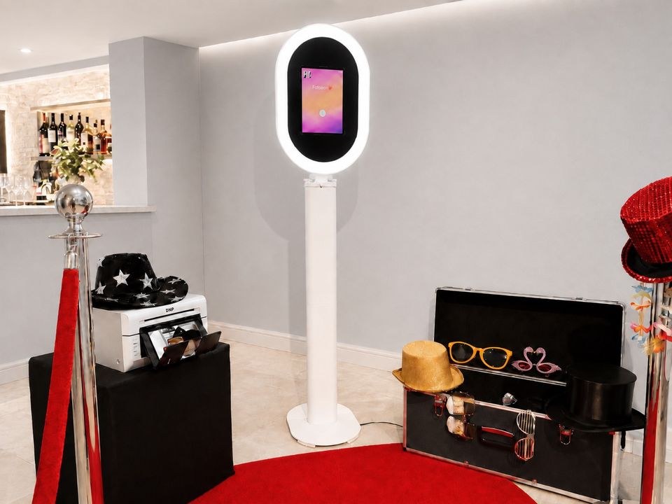 Premium Fotobox 360° VideoBooth Sofortdruck mieten in Korschenbroich – 3