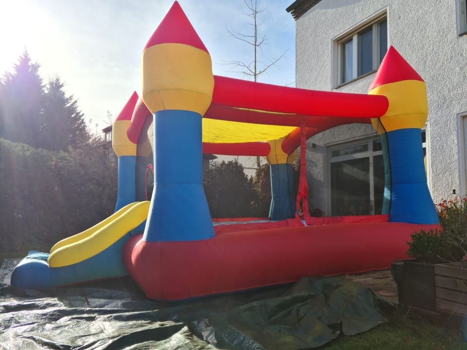 XXL Hüpfburg Superschloss 20qm mieten bei Event-Oase-Berlin – 2