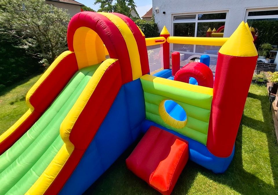 XXL Hüpfburg Crazy Jumper mieten in Köpenick – Hüpfspaß für jede Feier