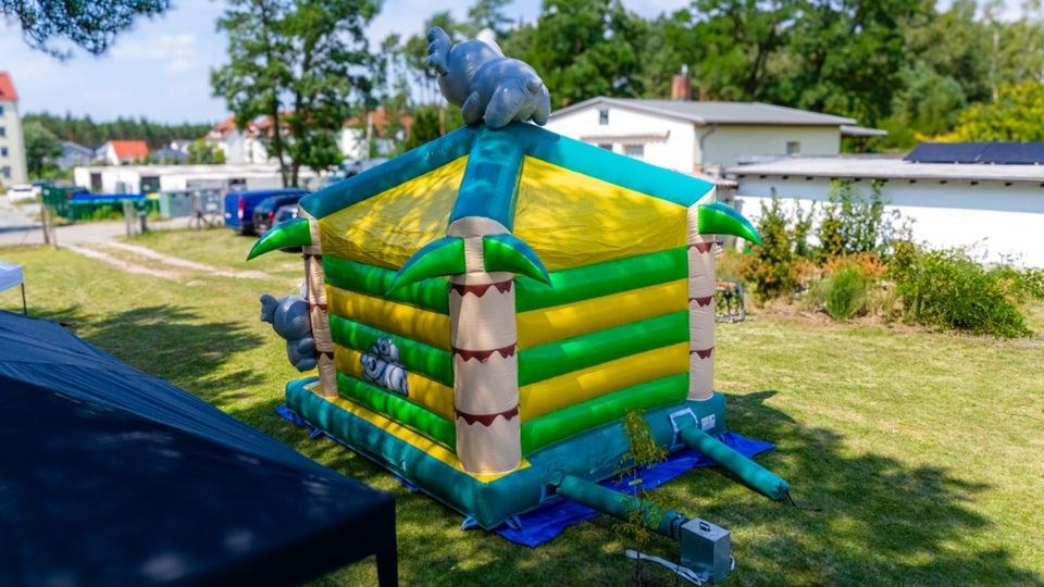 Koala Hüpfburg Feiern mieten bei Event Paradies Nimaro – 2